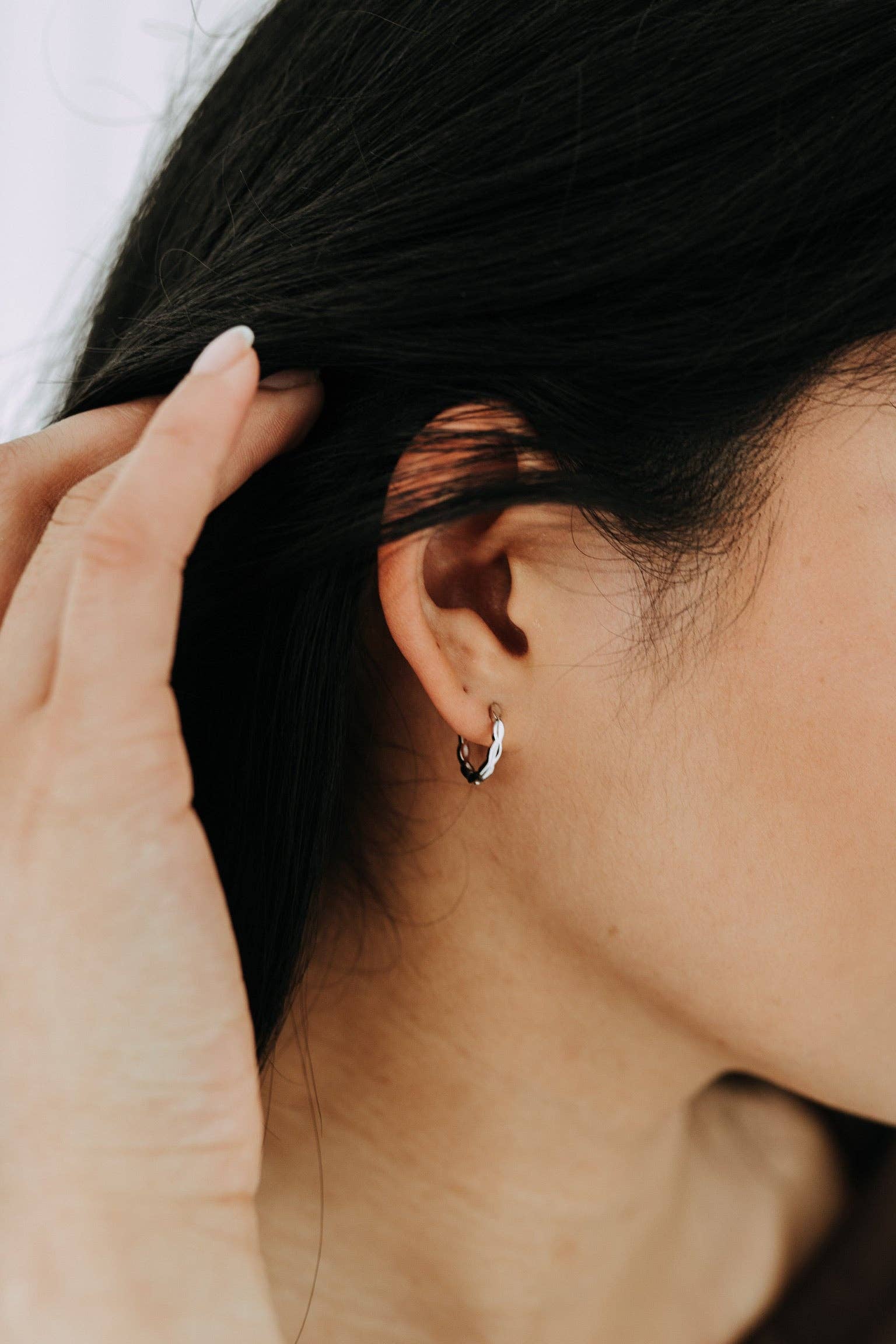 Sydney Rose Co. - Wholesale Hoop Earrings - Willow Hoops / Sterling Silver0