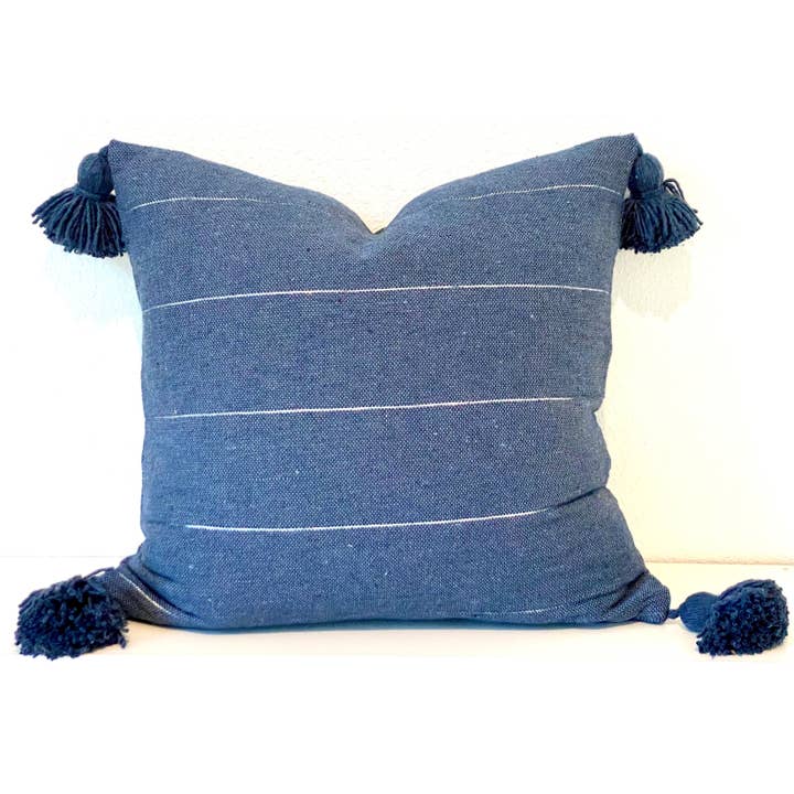 Housse de coussin Indigo pour la vente par Nativa Collective