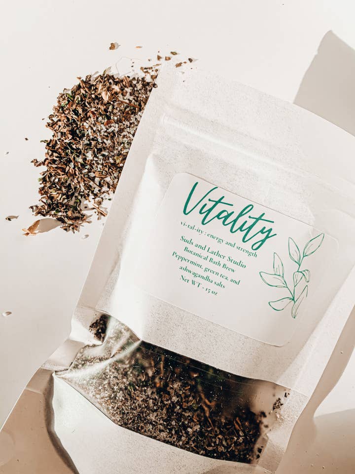 « Vitality » - Bain Brew Botanique pour la vente par Suds and Lather Studio