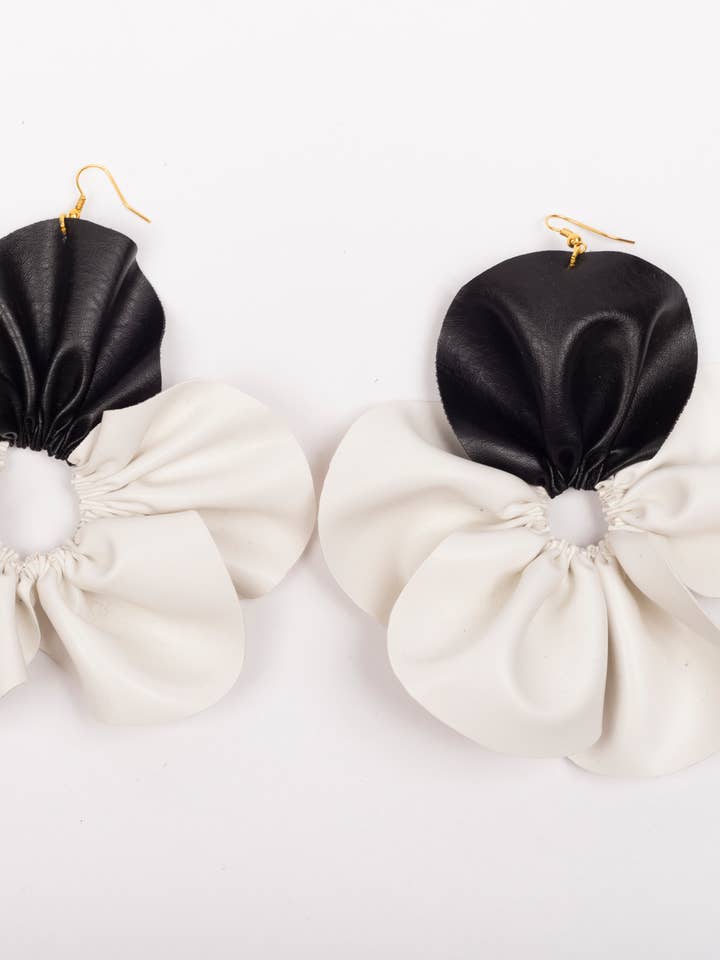 OREC FLOWER-A'-PORTER F.TER. HANDGEMAAKT | Emanuela Salatino voor wholesale door Emanuela Salatino