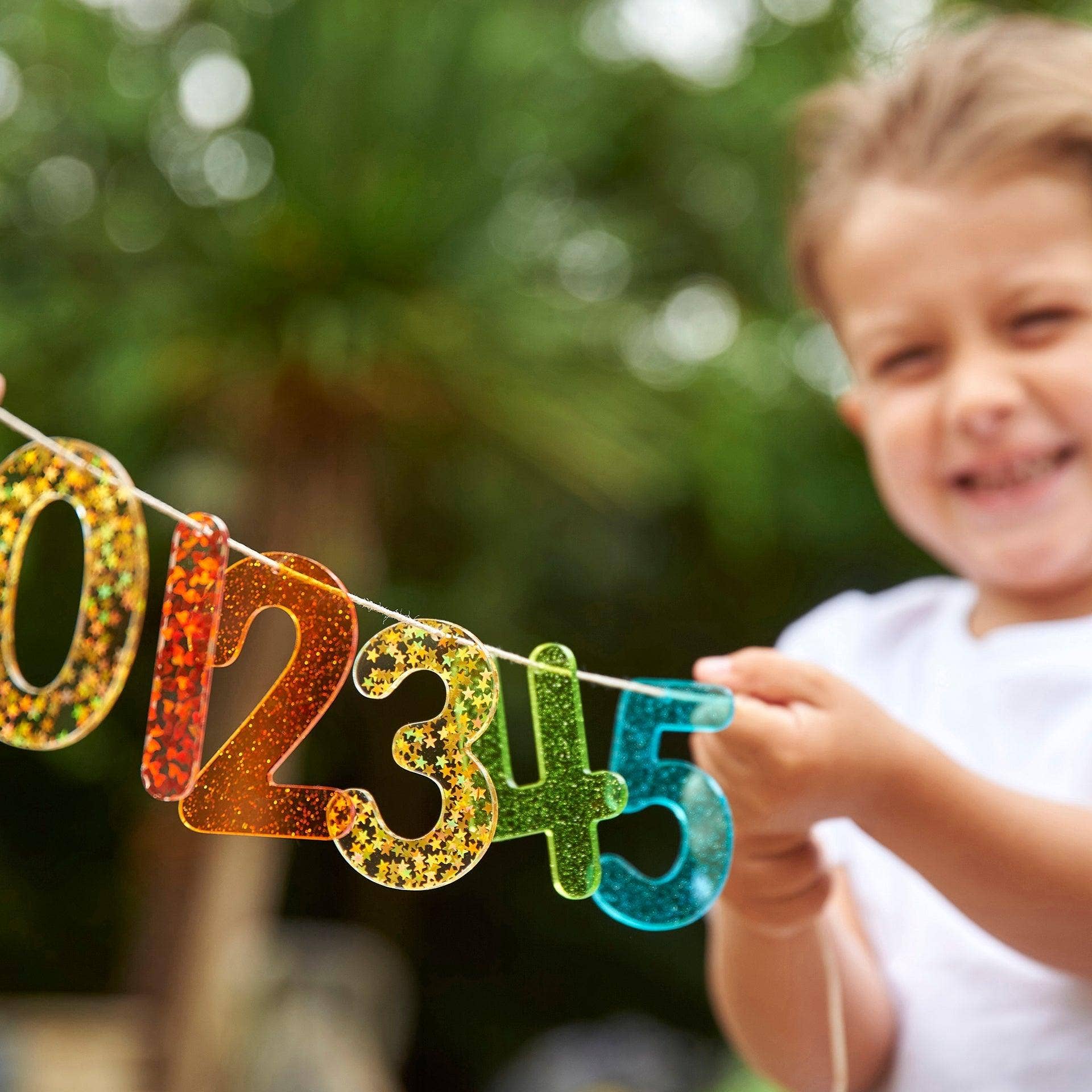 Commotion (Europe) BV - Wholesale Speelgoedset - Kinderen - Rainbow Glitter-cijfers - Pk141