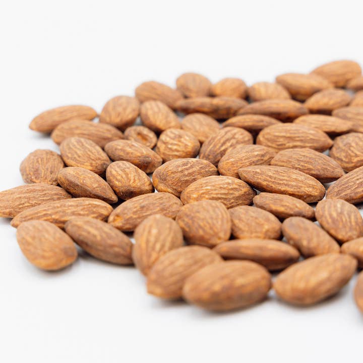 Agnellini Int Srl - Wholesale Nuts - Shelled, roasted and salted almonds 1.5 kg, crunchy5