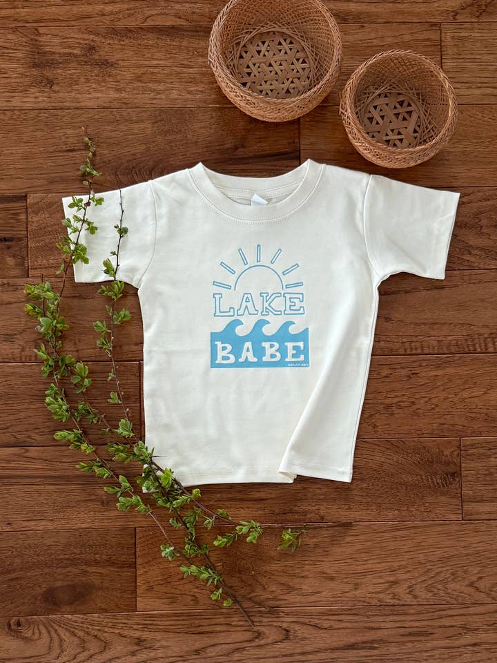 Lago Babe, Camiseta para Niños, 100% Algodón Orgánico para venta al por mayor de Birds Kept North