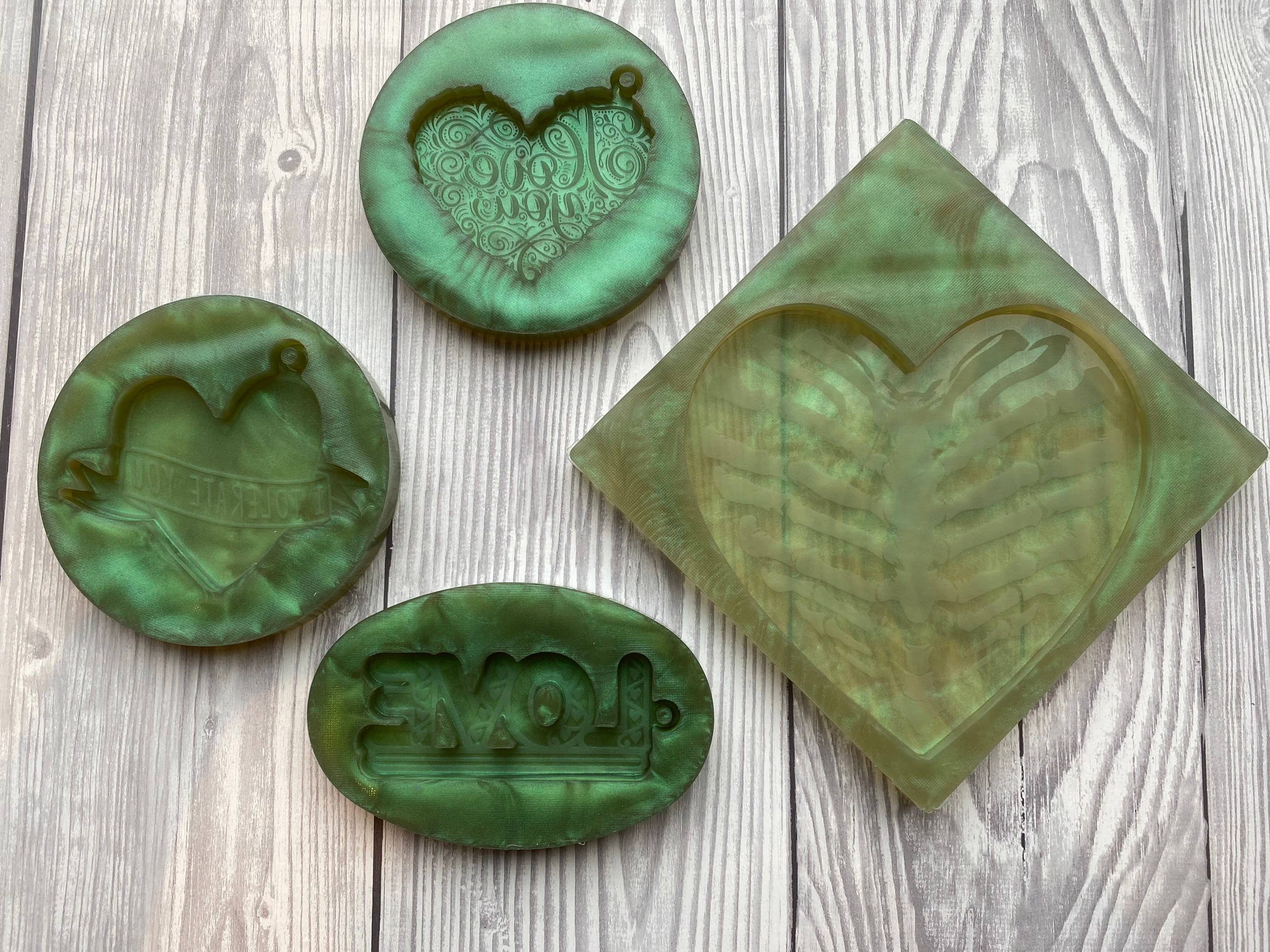 EllaRaeMouldsVinyls – wholesale Craft supplies – Ribcage Heart Coaster Silicone Mould2