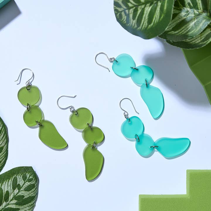 The Lost & Found - Wholesale Dangle Earrings - Triple Drop Earrings "Rainbow Irridescent"4