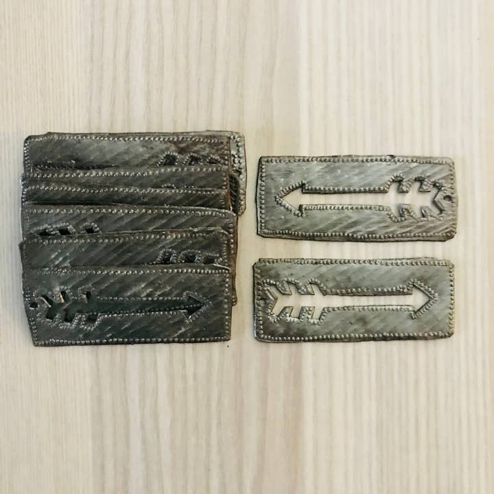 Haití | Juego de 9 | Dijes para venta al por mayor de Beautifully Made Fair Trade