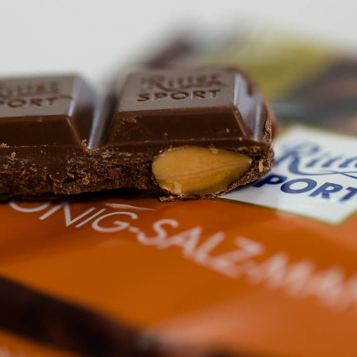Phoenix Distributions - Wholesale Chocolate - RITTER SPORT Honig Salt Mandel 100 gramm 11 count1
