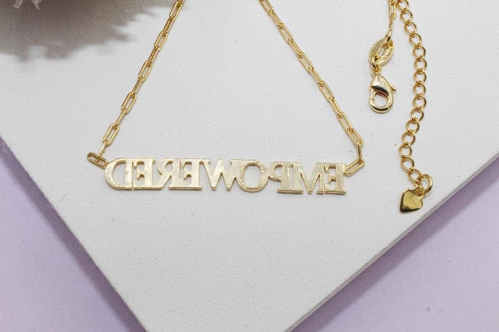 Cherie by Cherie – Großhandel Kette mit Anhänger/Charm – „Empowered“ Büroklammer-Ketten-Halskette2