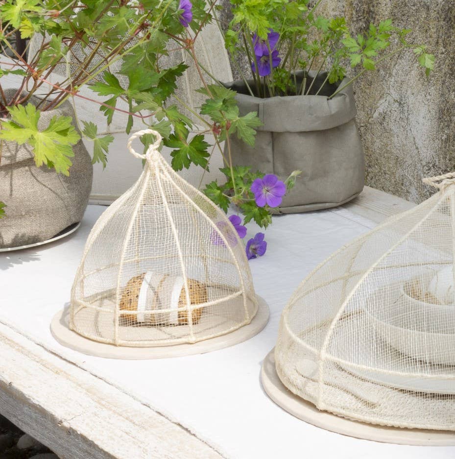 Fiorirà un giardino - Vente Treillis - Cloche alimentaire en maille d’abaca blanche D20 x H18 cm2
