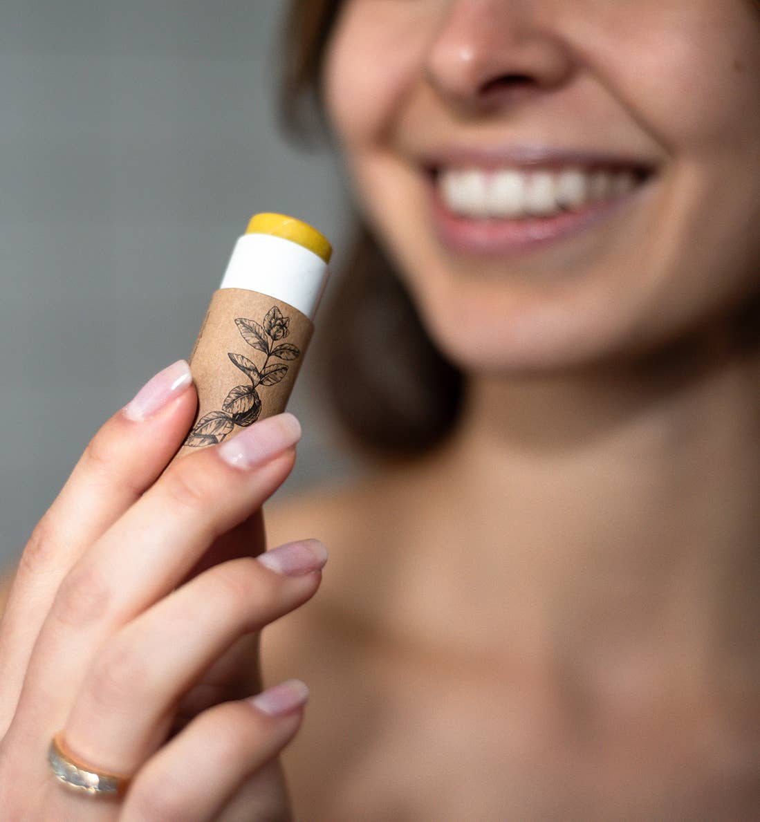 KaliFlower Organics – Engroshandel Læbepomade – Økologisk læbepomade i papomslag8