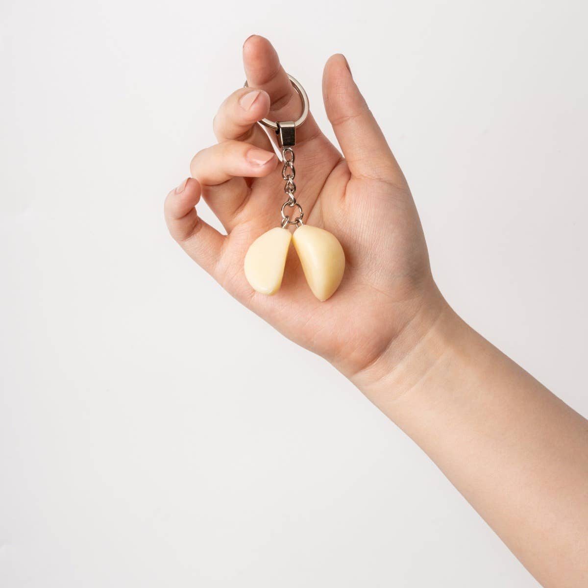 yumazing Connectrade AG c/o Jawi Logistik GmbH - Wholesale Keychain - Unisex - Keychain Peeled Garlic Cloves2