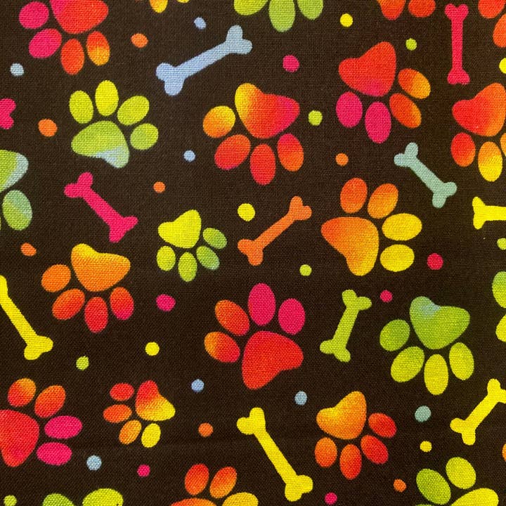 Jo's Pet Treats & Bandanas by Abab Enterprises, LLC - Vente Bandana – chien - Bandana à nouer pour chien avec motif de patte, prêt à être vendu au détail17