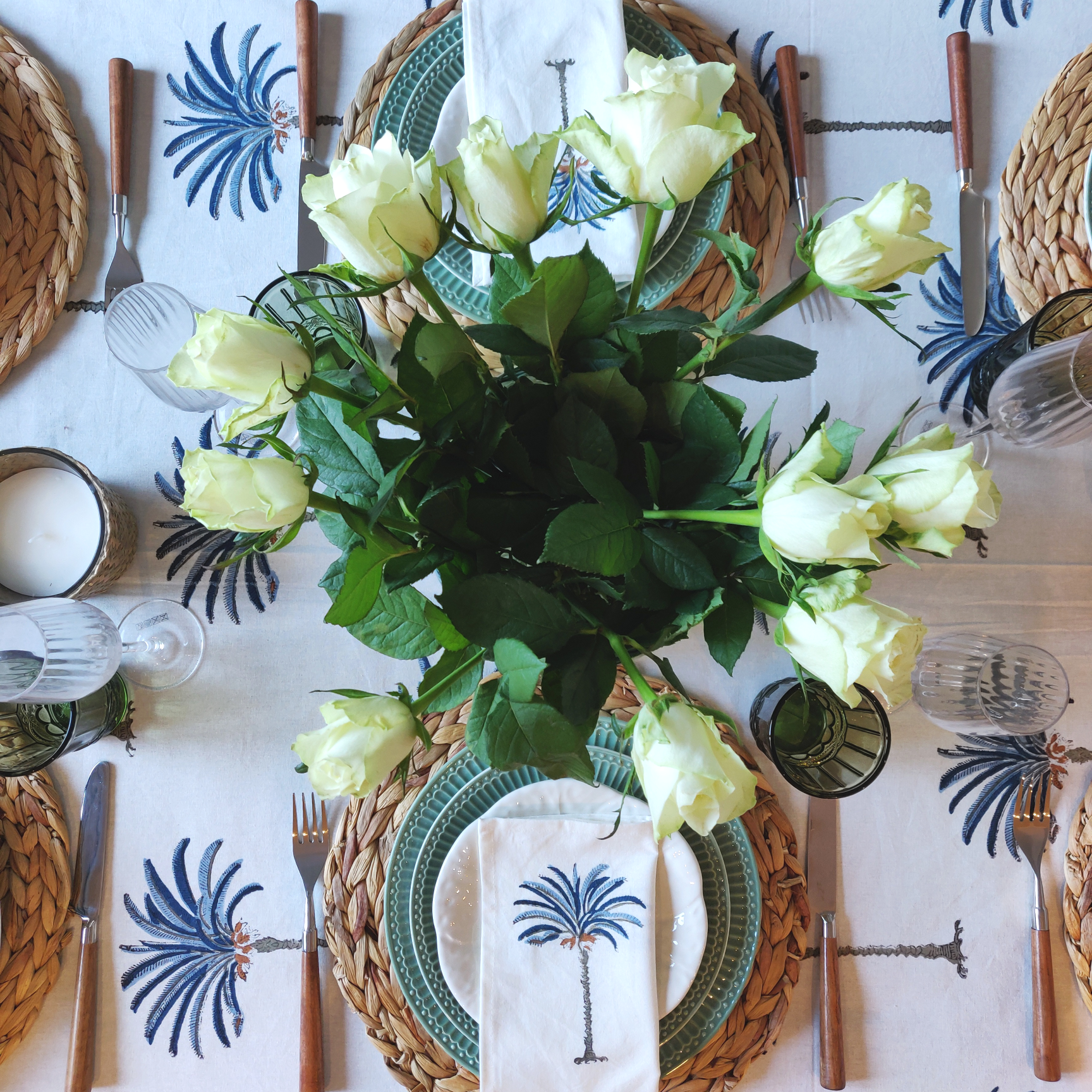 LNH EDIT - Wholesale Tablecloth - Palm Tree Blue XXL Tablecloth4