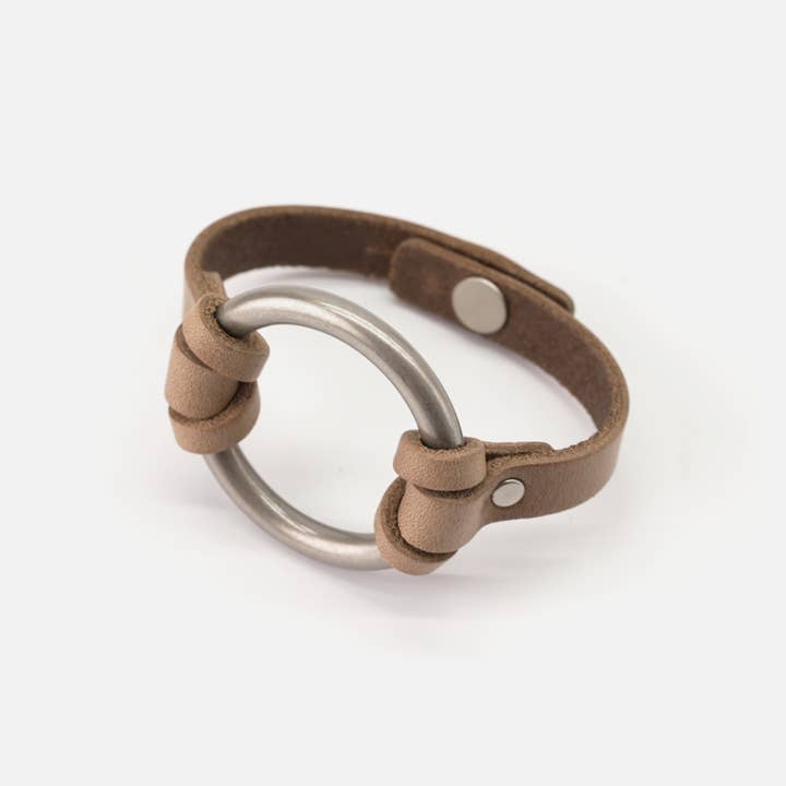 Range Leather Co. - Wholesale Bangle Bracelet - Equestrian-Inspired Chinati O-Ring Leather Bracelet27