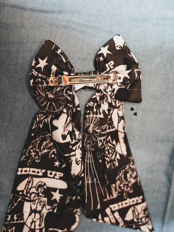 2 Fly Co - Wholesale Screen Printed T-Shirt - Women's - WESTERN PREP BOW *TEJAS THINGS15