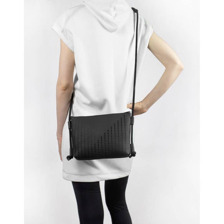 MIMIKRI Design – wholesale Crossbody bag – Women's – DINA' leather small shoulder / crossbody bag