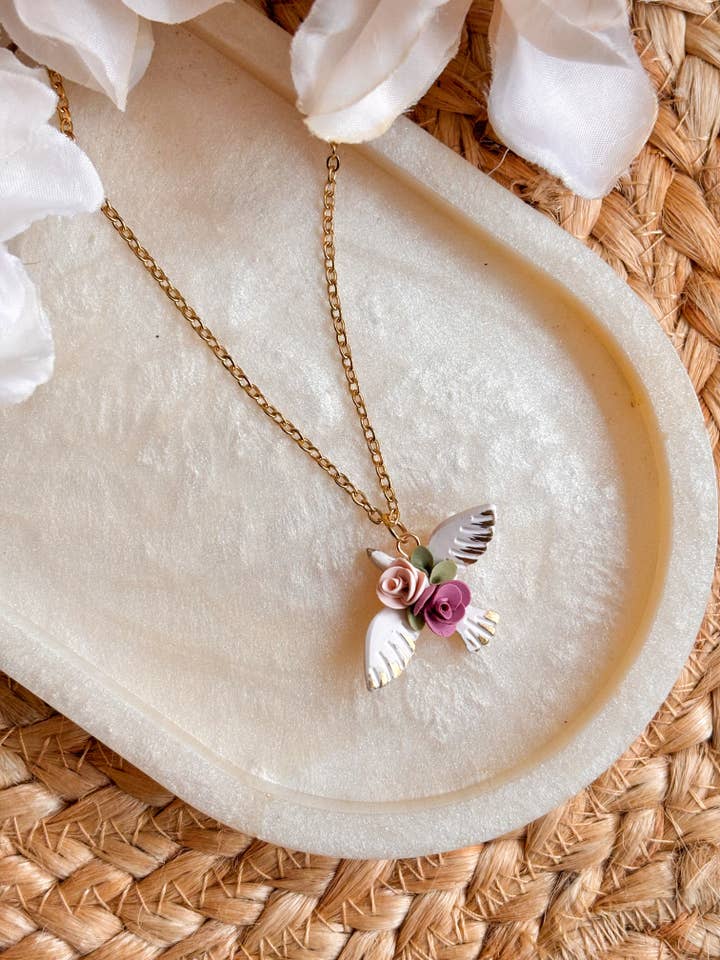 Collier Colombe pour la vente par Sarah Jane Designs