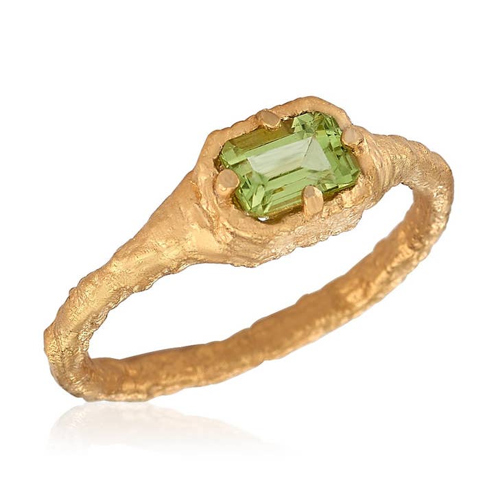 Bague péridot est-ouest en vermeil pour la vente par Anatoli Jewelry