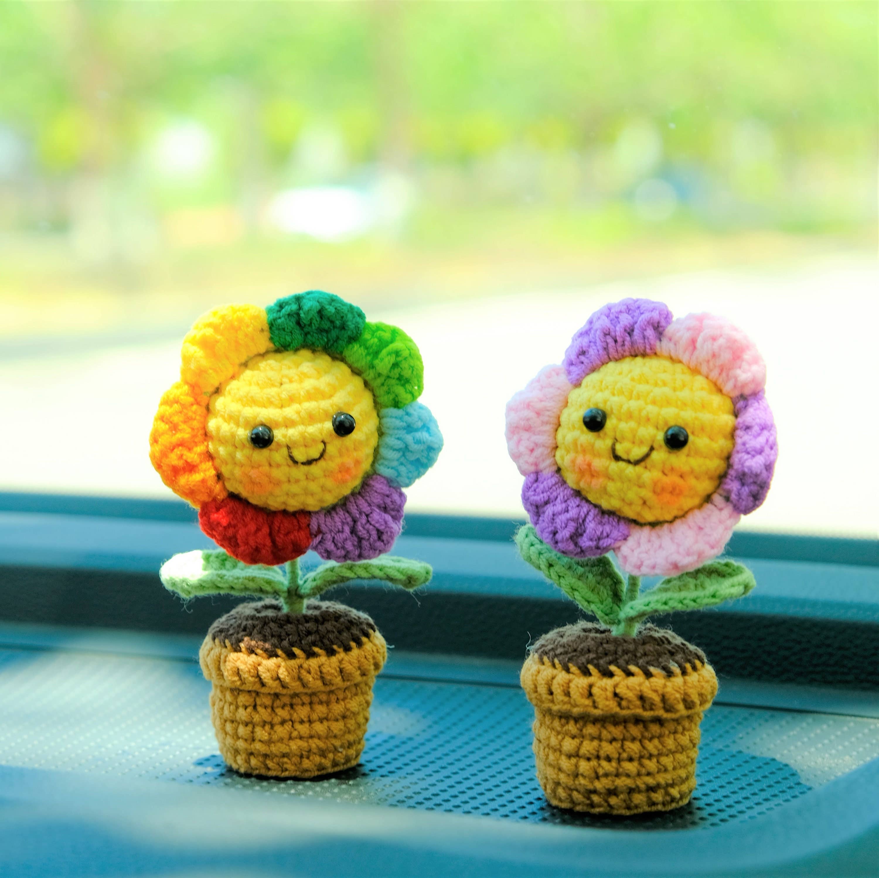 Anh2 LTD – wholesale Car Decorative Charm - Unisex – Crochet Mini Smiley Sunflower Doll Potted Plant Car Ornament1