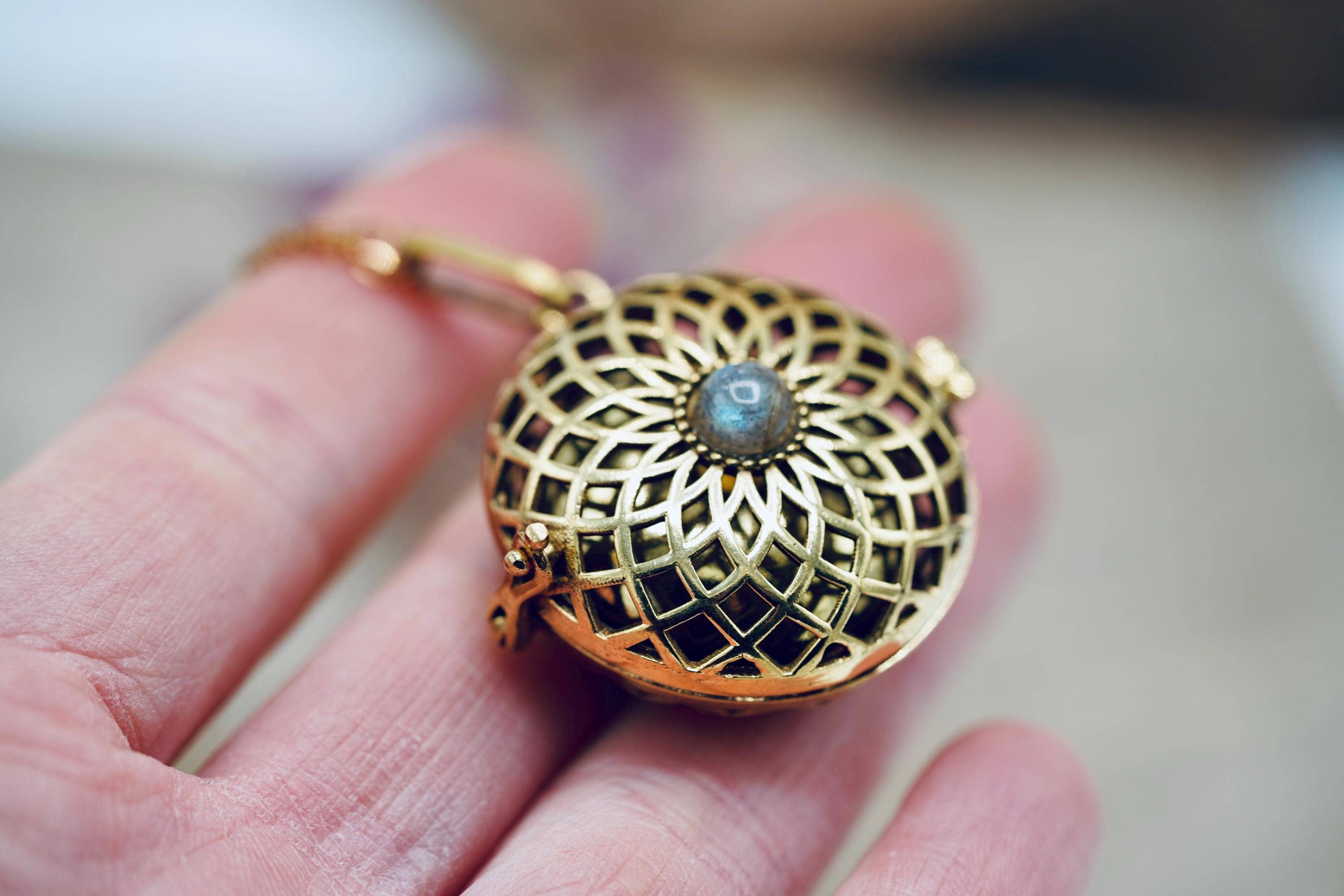 Kaali Boutique - Wholesale Pendant/Charm Necklace - Labradorite Bola Necklace for Pregnant Woman, Baby Shower Gift7