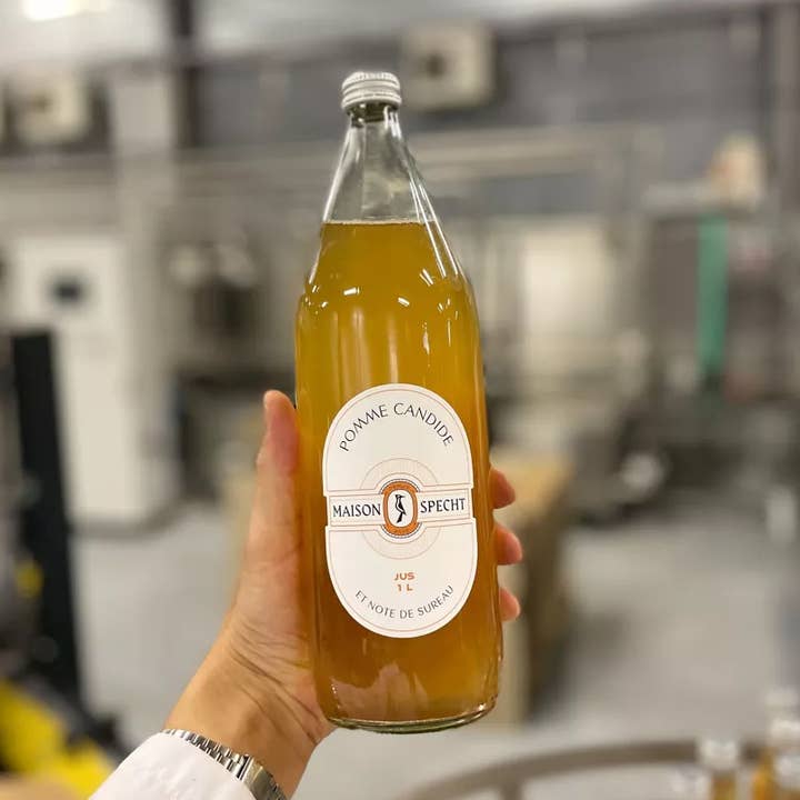 Sumo de Maçã candido e nota de Sabugueiro - Garrafa 1L por atacado de Maison Specht