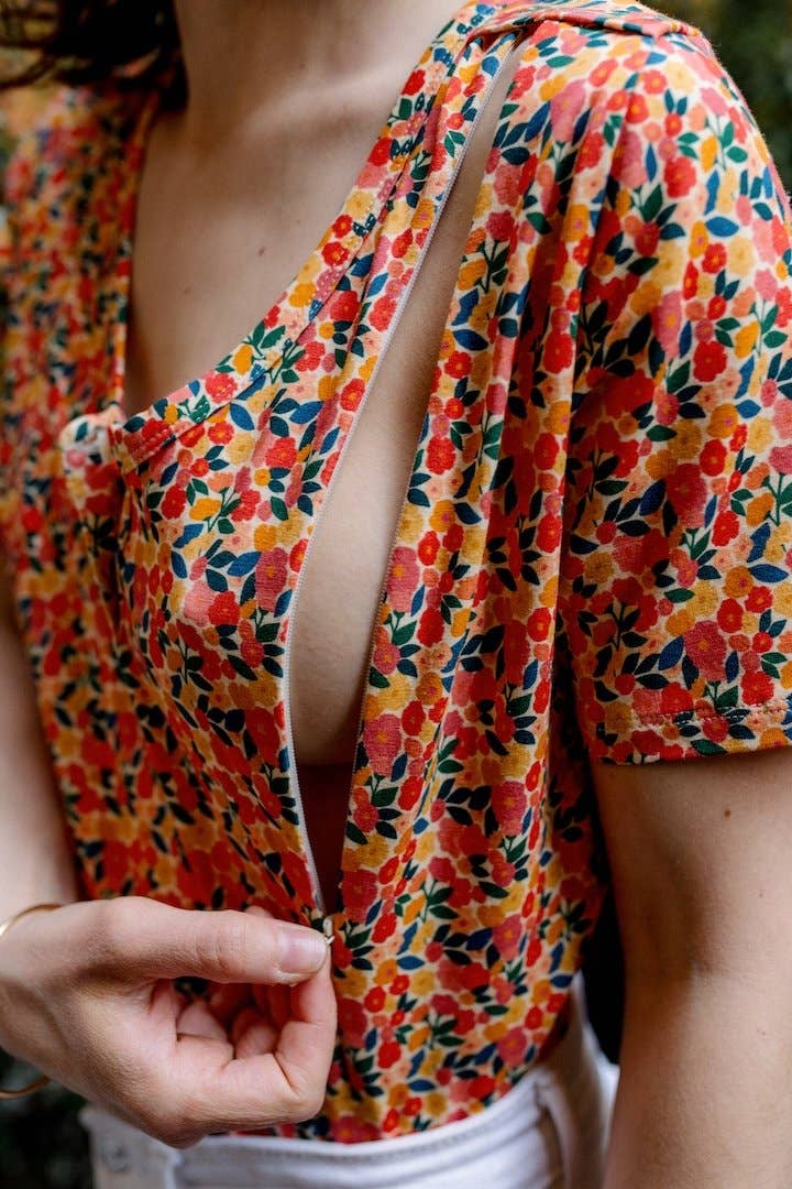 Body Flowers short sleeves for wholesale on Faire1