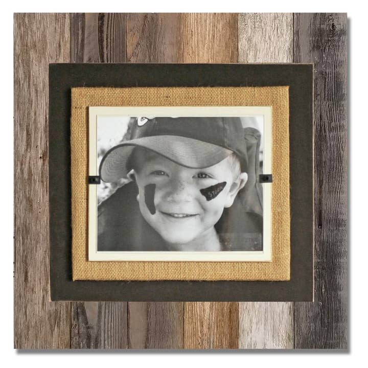 Beach Frames LLC – Engroshandel Billedramme – A1 Moderne ramme i bondegårdsstil m/ creme- og burlap-bagplader9