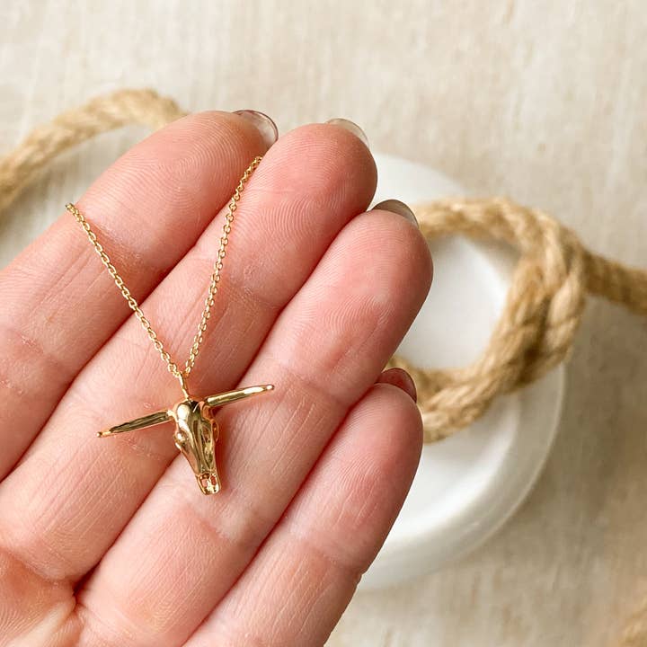 Agaveh girl - Wholesale Pendant/Charm Necklace - Longhorn Necklace