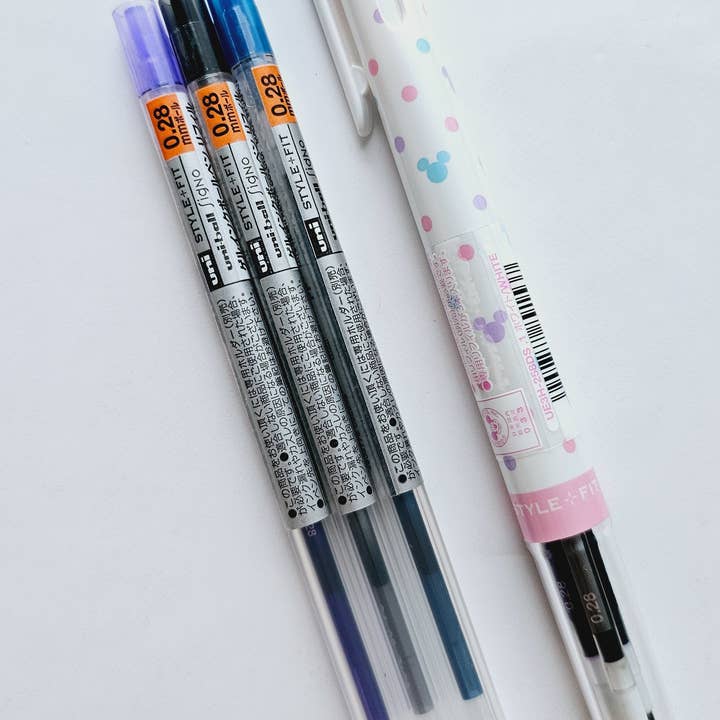 Uni Style Fit x Disney Series 3-kleurenpen 0,28 mm — wit voor wholesale door Paper Poetry Club