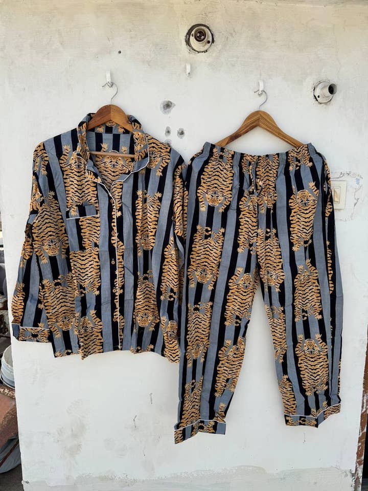 Set Pigiama da Donna in Cotone Fatto a Mano con Stampa Tigre per la vendita all'ingrosso da parte di bhavnas boutique