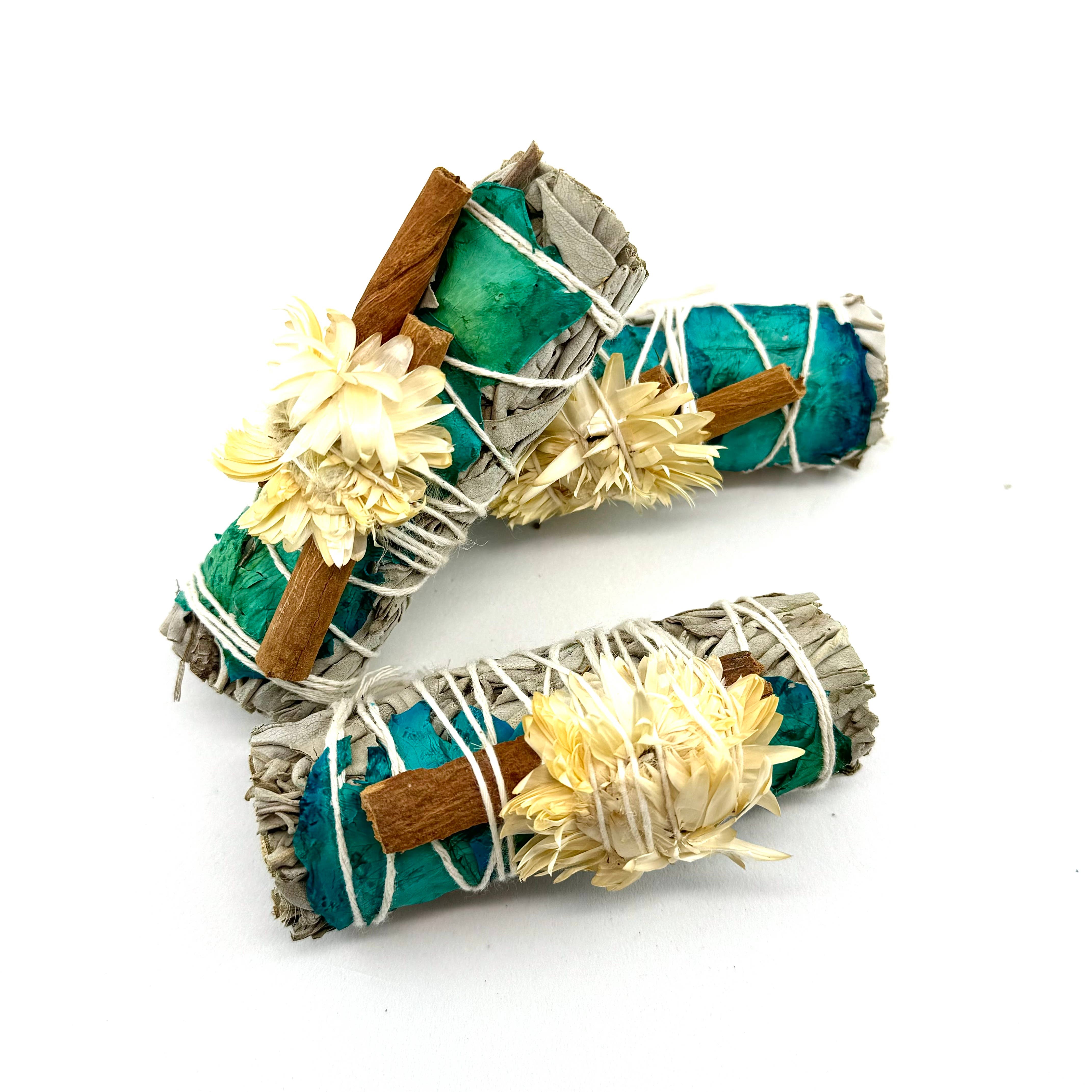Liv Rocks - Wholesale Sage Bundle - Divine Harmony Sage + Cinnamon Smudge Bundle w/ Blue Flowers1