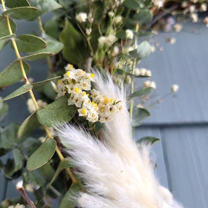 Radiant Angel Candle Co - Wholesale Wreath - Crescent Moon Wreath10