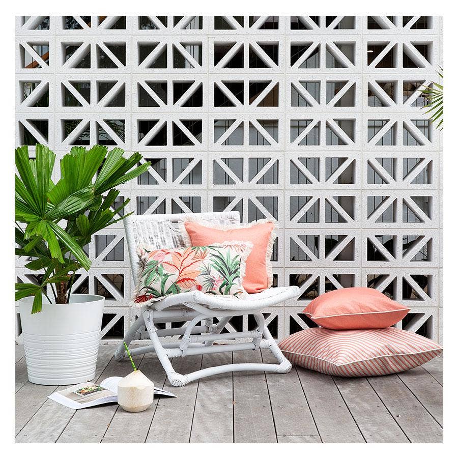 Escape To Paradise – wholesale Prydnadskuddfodral – Kuddöverdrag-Coastal Fringe Natural-Persika-45 cm x 45 cm1