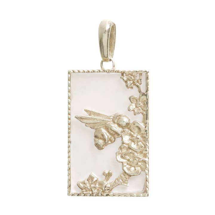 Pendentif Abeille Argent Rectangle pour la vente par Freya Rose