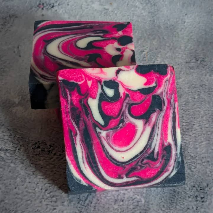 The Loopy Spoonie - Wholesale Bar Soap - Pink Sugar Drop Swirl Soap0