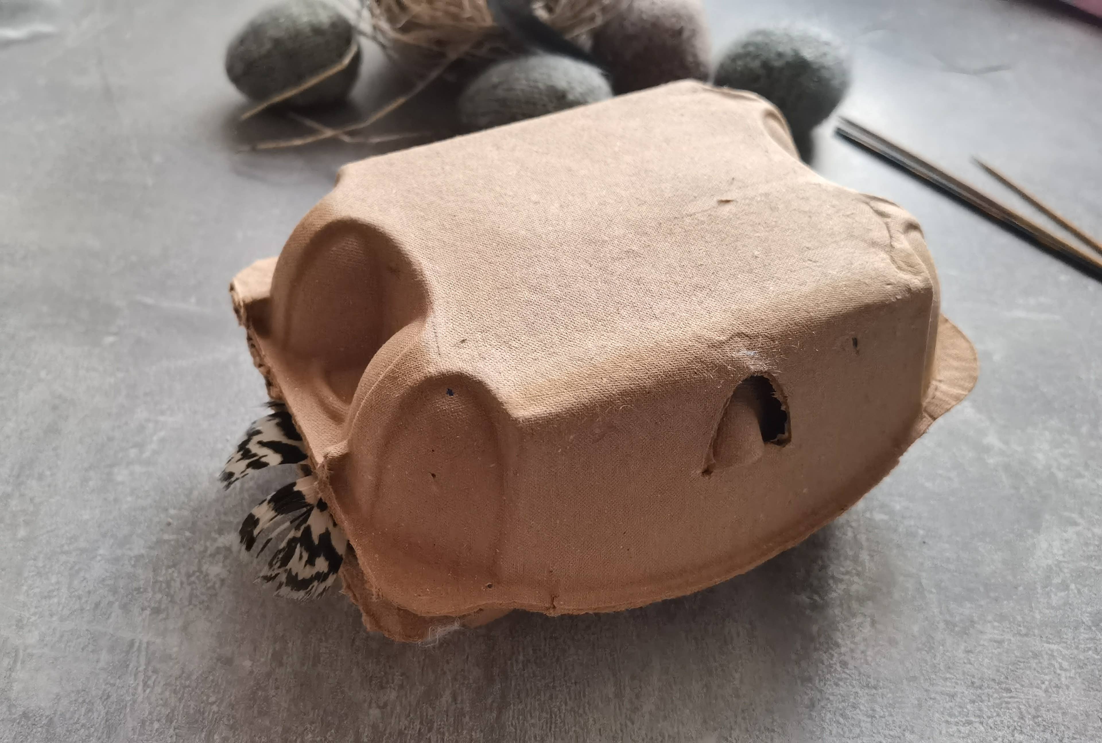 Motiejus – wholesale Knitting/Crochet Supplies – Eastern egg knitting kit in the box. 1