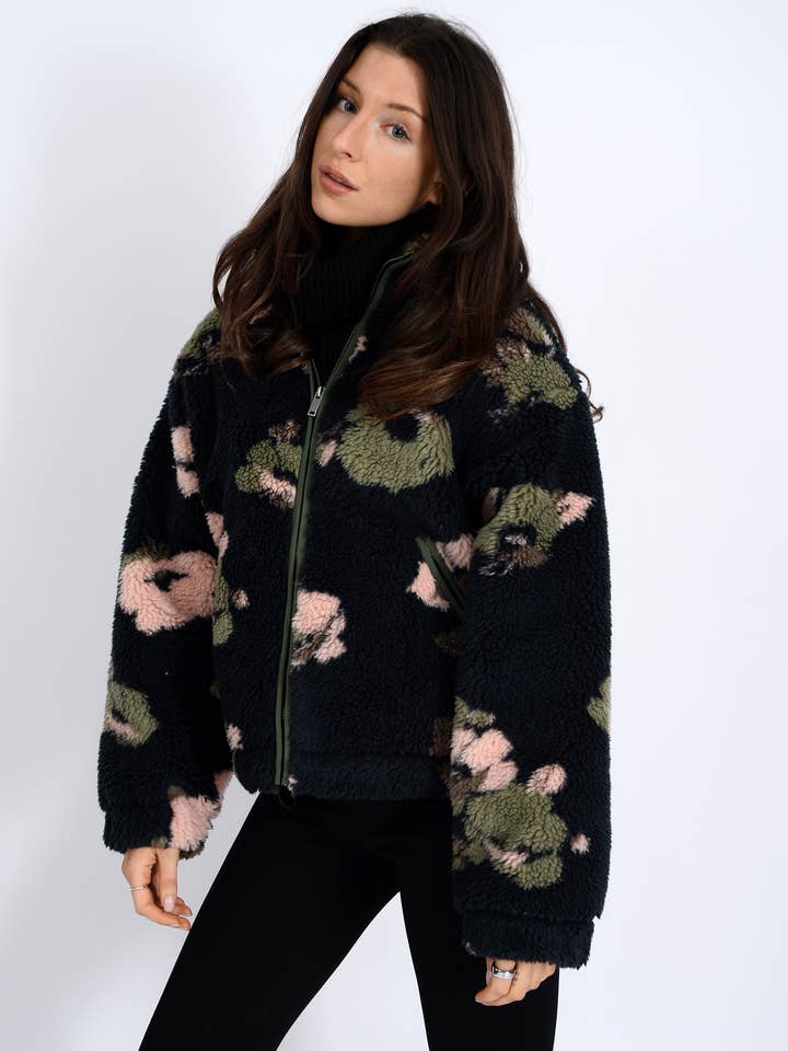 WHISTLER SHERPA ZIP FRONT JACKET - 77J022S
for wholesale by RD Style