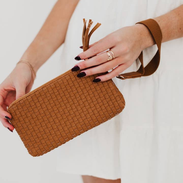 Pretty Simple - Wholesale Clutch Bag - Women's - Emma Woven Clutch Wristlet