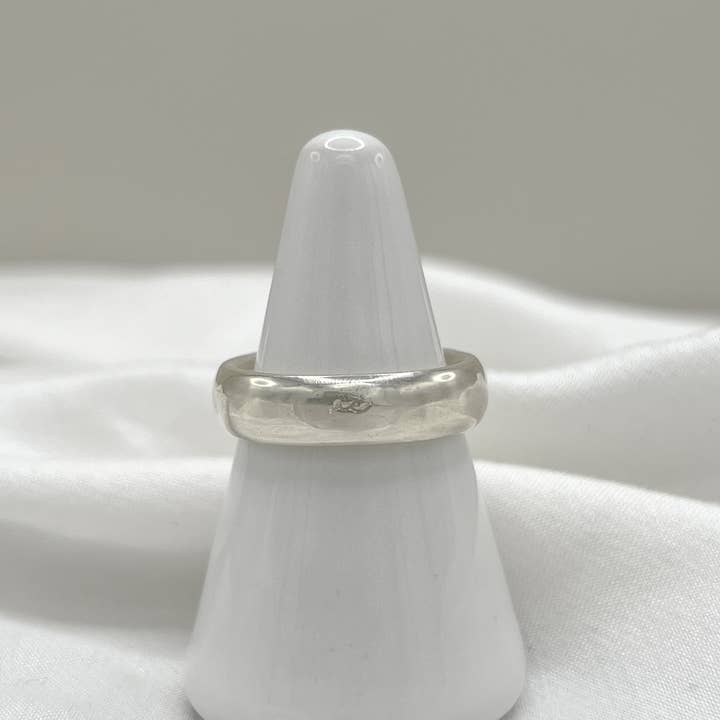 Amory C Jewelry - Wholesale Multi-Stone Ring - #8 Sapphire 5 Stone1