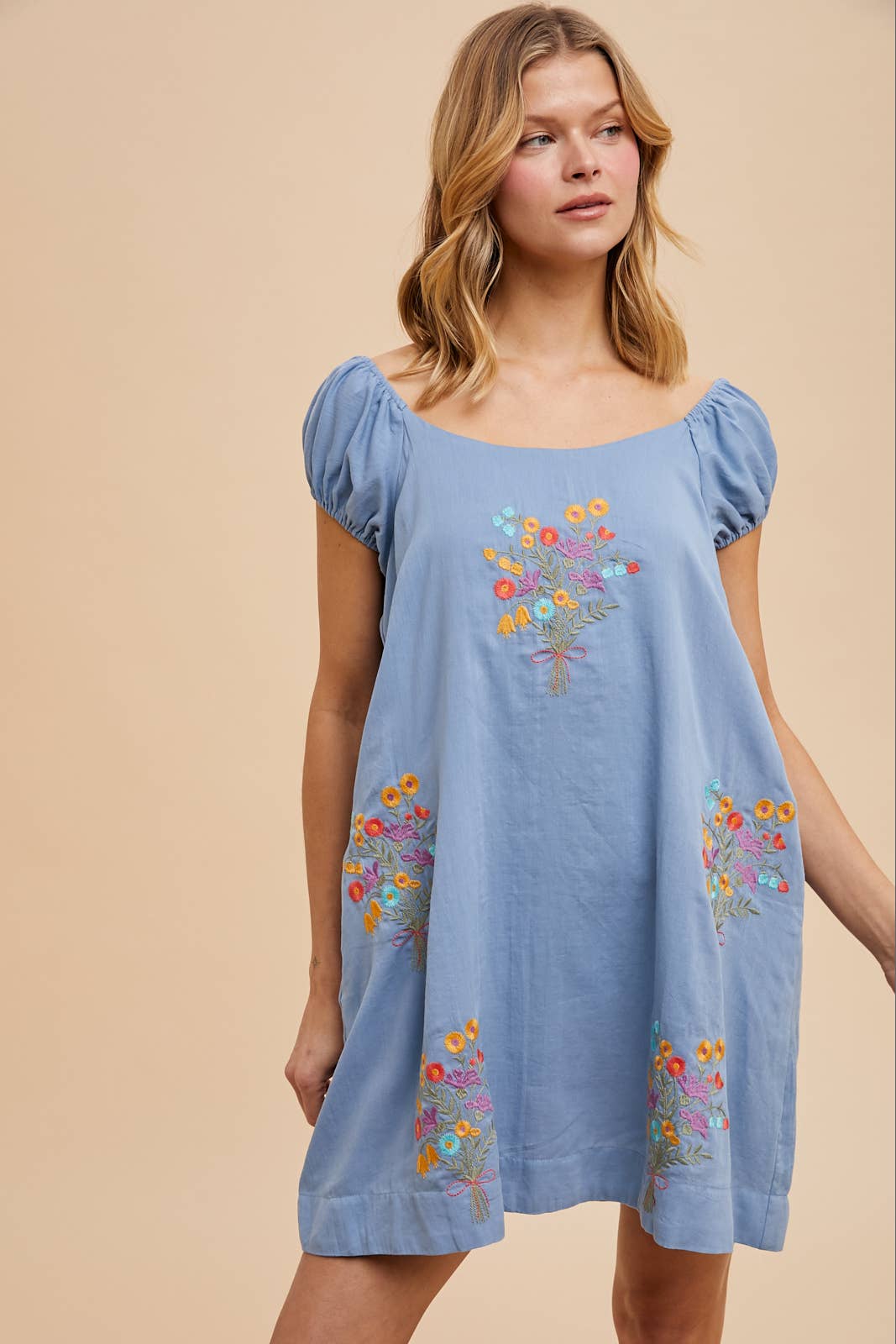 In Loom – Vestido - Mulher por atacado – VESTIDO MINI DE ALGODÃO BORDADO