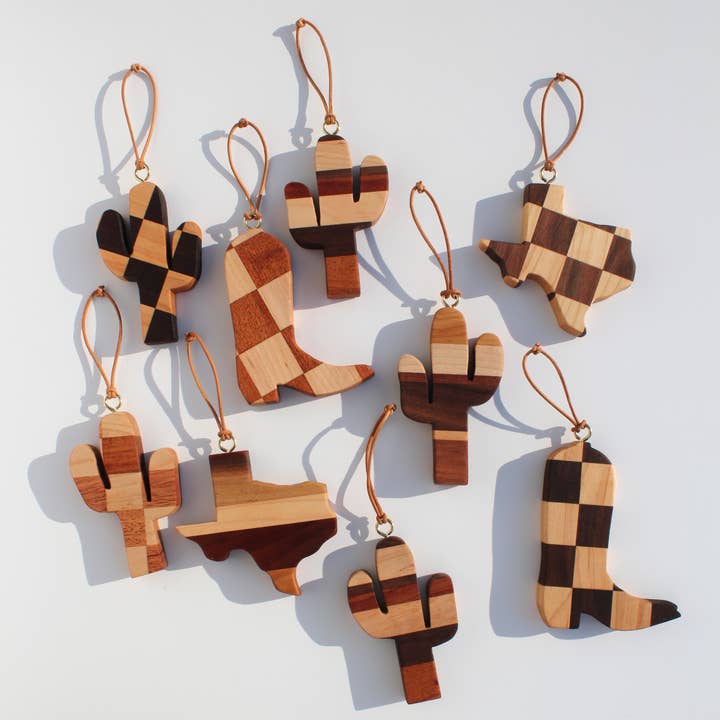 Honeywood - Wholesale Ornament Set - Bota Handcrafted Wooden Christmas Ornament2