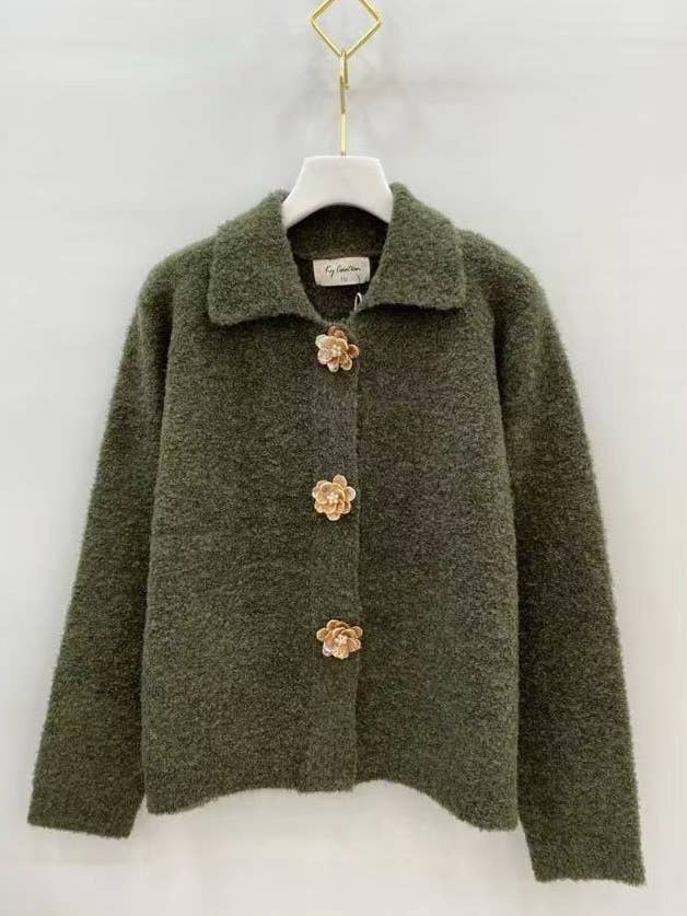 KY CREATION PARIS - Wholesale Knit Sweater - Women's - Cardigan with collar and large flower buttons0