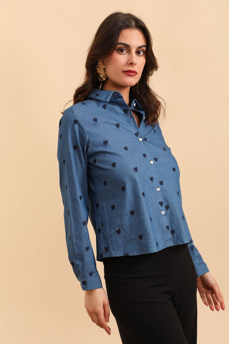 MOOYA - Wholesale Button Down Shirt - Women's - Denim shirt with navy blue heart embroidery - SJ0026