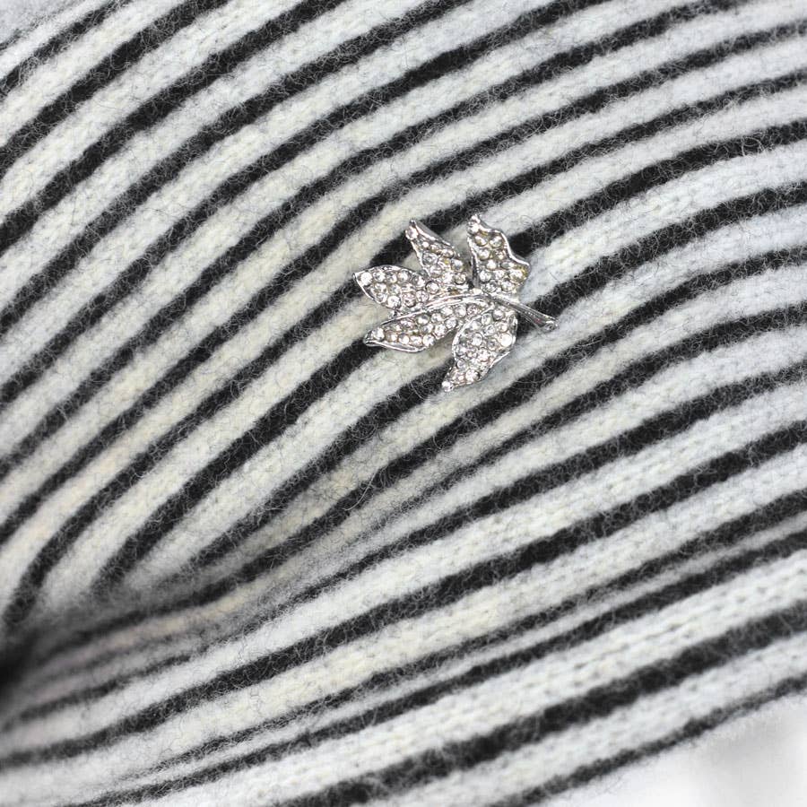 Dupatta Designs - Wholesale Cloche Hat - Women's - Esposito Striped Hat2