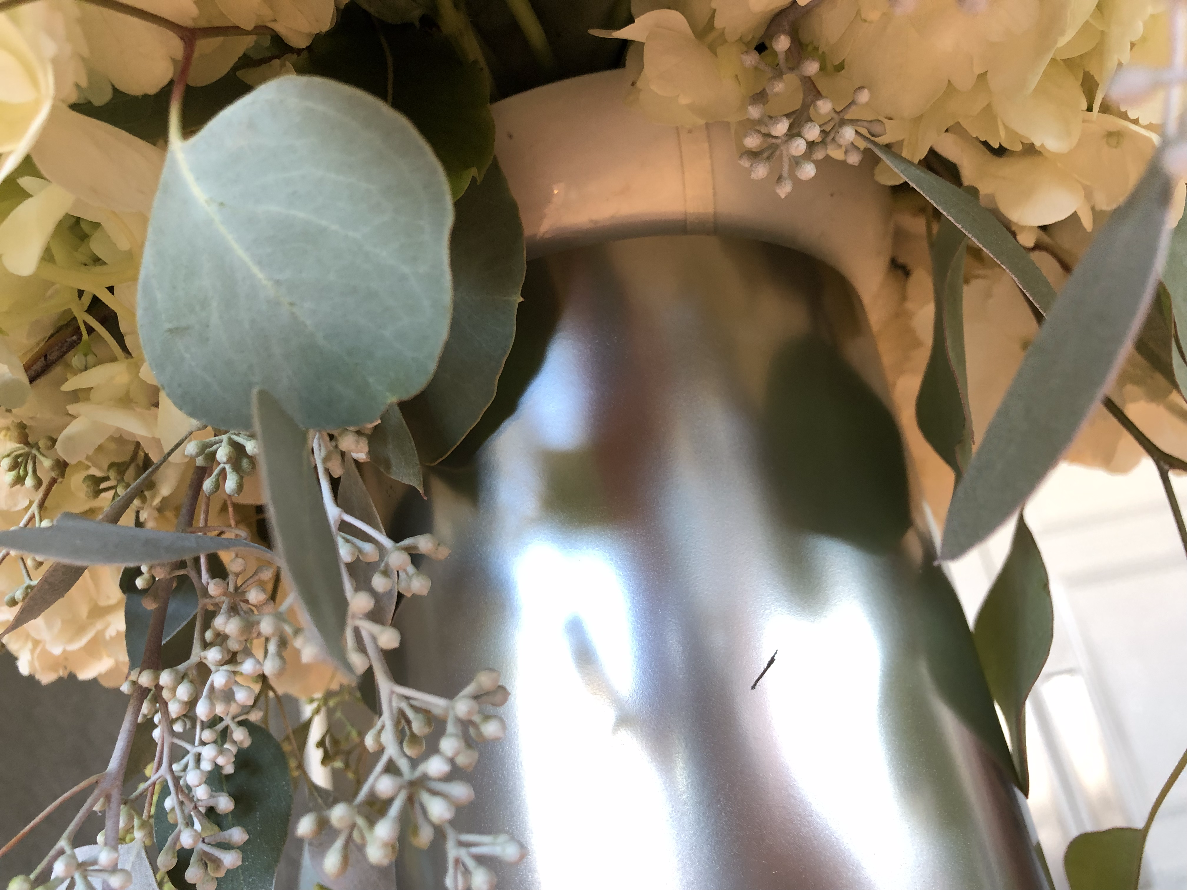 UNIMIX FLORAL - Wholesale Decorative Plate/Dish/Bowl -  Plastic Dish Saucer, Floral, Wedding & Holiday 9"4