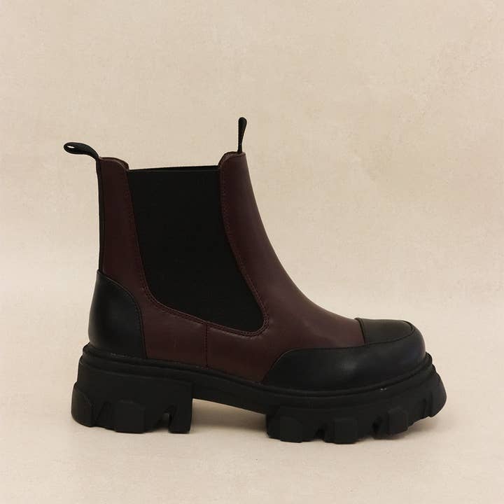 IN MY MOMENT - Chunky Chelsea Boots for wholesale by Lemonade Shoes