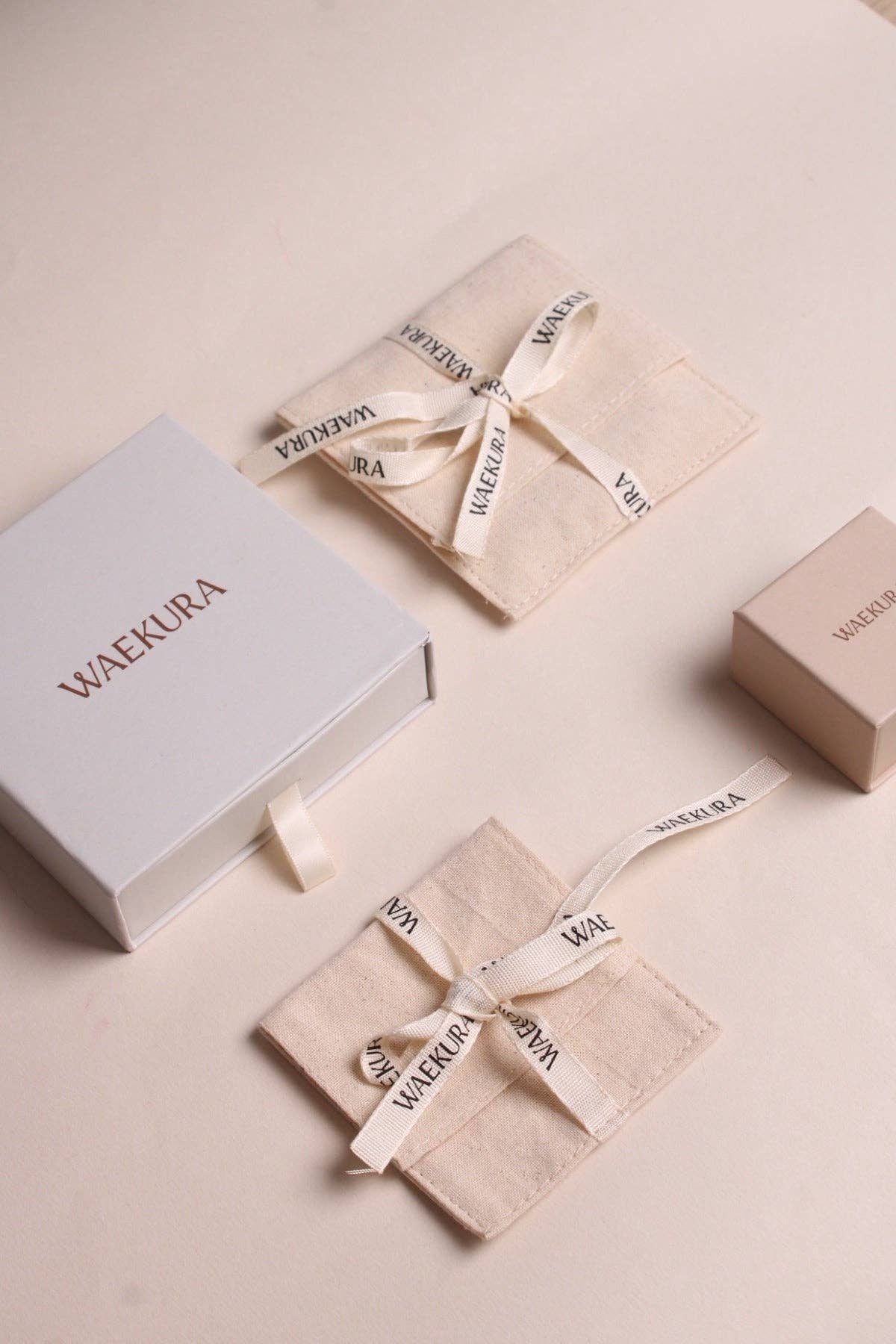 Waekura - Wholesale Gift Bag - Square pouch - S2