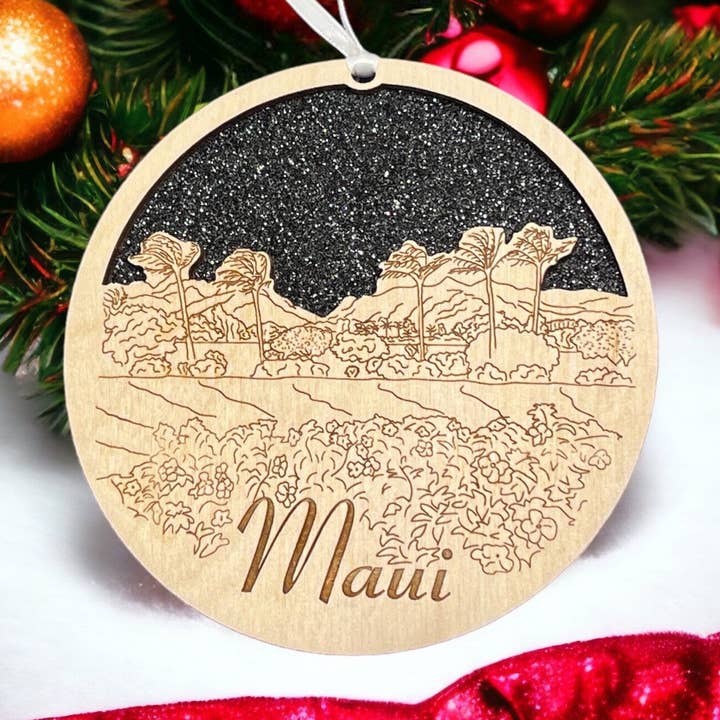 Décoration Maui Skyline pour la vente par Joseph's Workshop