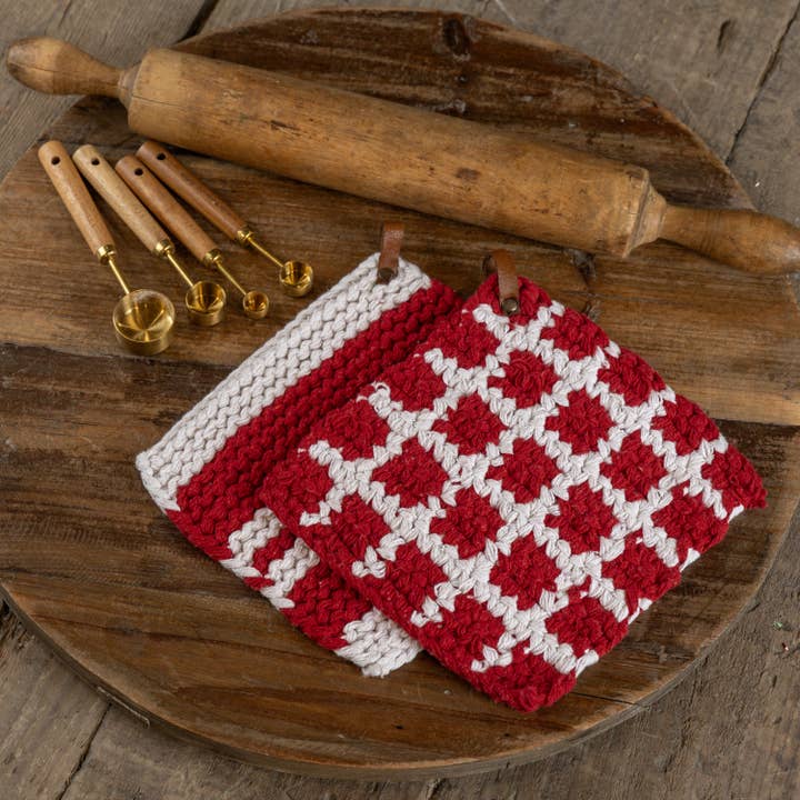 SET/2 RED & CREAM KNIT POTHOLDERS for wholesale by Ragon House