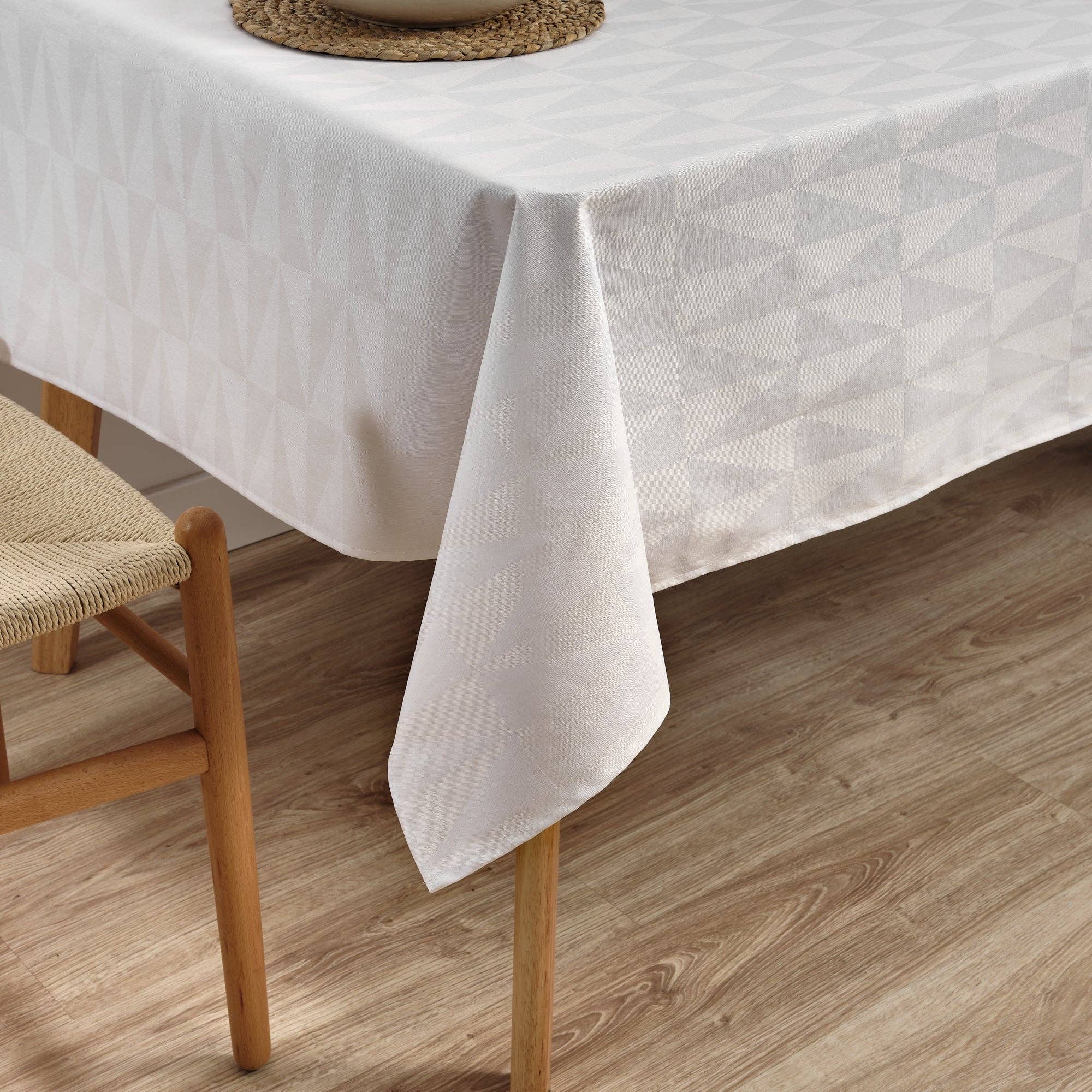SG HOGAR - Vente Nappes - Nappe Alamo 3780 blanche en jacquard résistante aux taches6